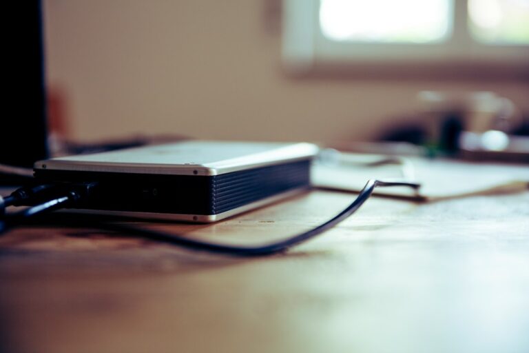 Why Every Student Needs a Reliable Power Bank Today